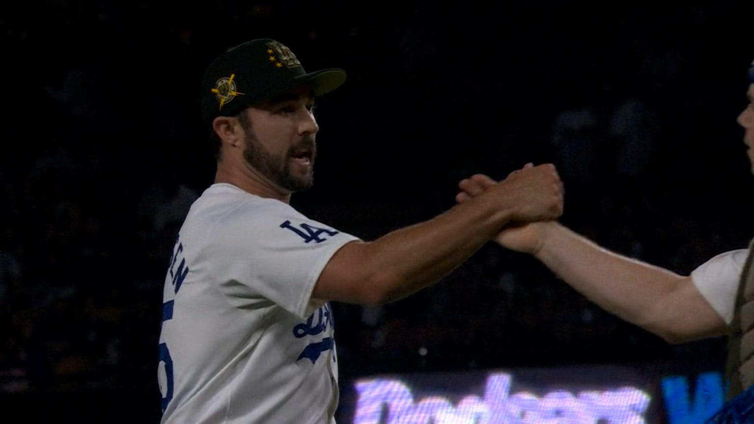 Miguel Rojas seals the win | 05/18/2024 | Los Angeles Dodgers