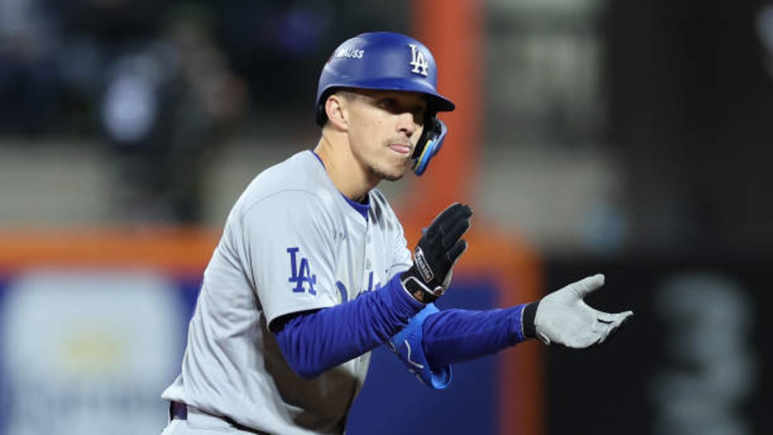 Tommy Edman's tworun double 10/17/2024