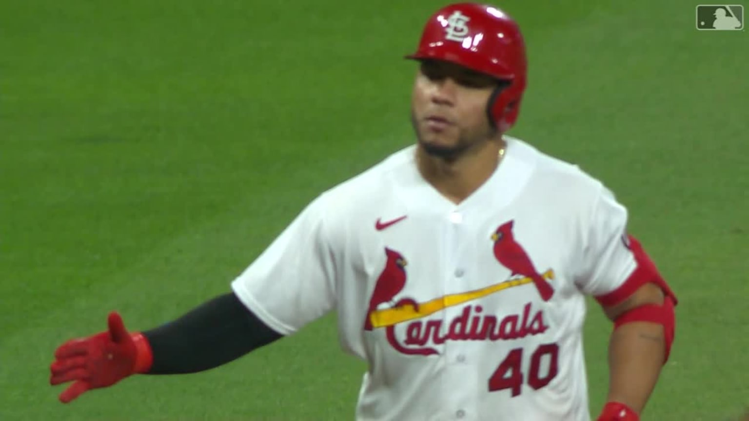 Contreras hits mammoth blast for first homer with Cardinals