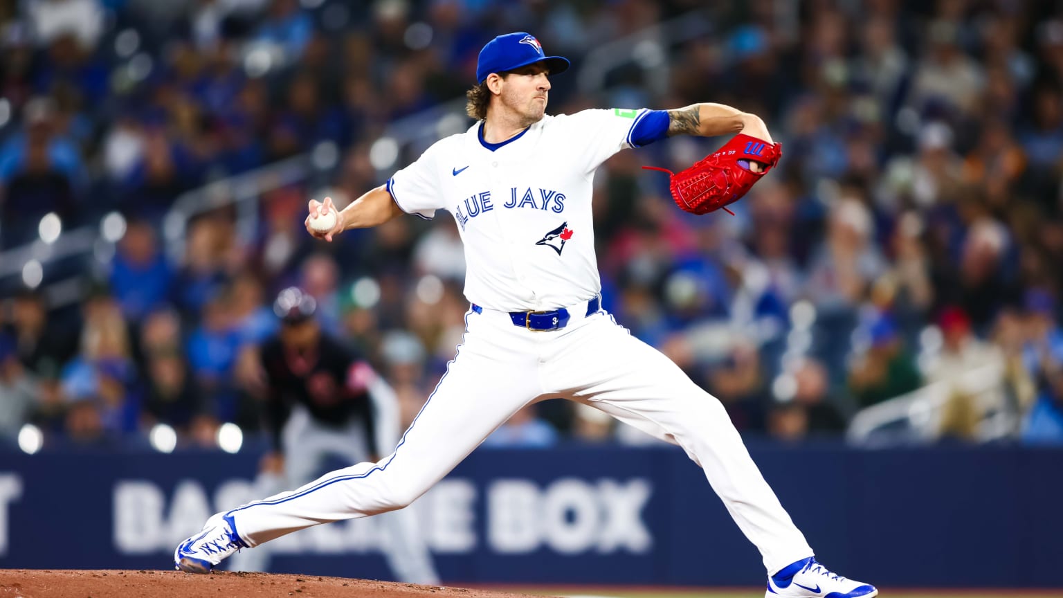 Kevin Gausman strikes out nine over six innings | 05/03/2025