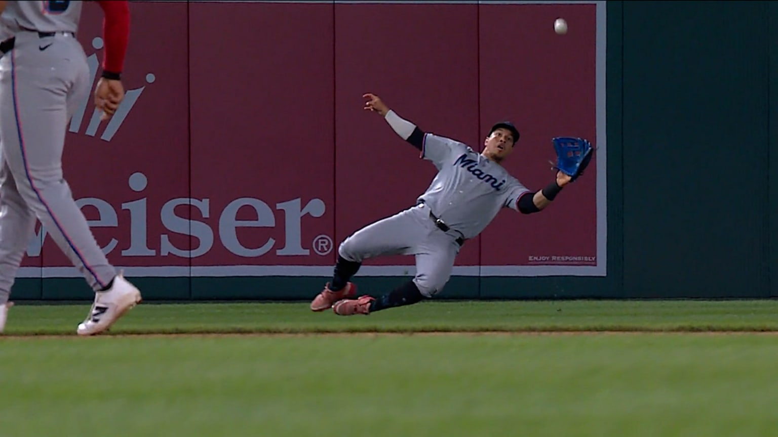 Heriberto Hernández's sliding catch | 06/01/2026 | Miami Marlins