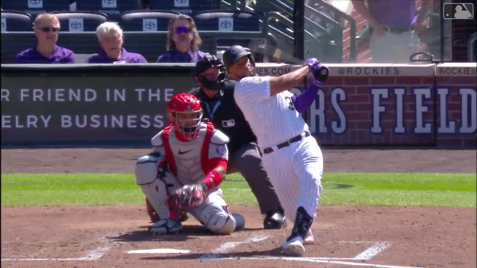 Elias Díaz crushes a two-run home run | 04/09/2023 | Colorado Rockies