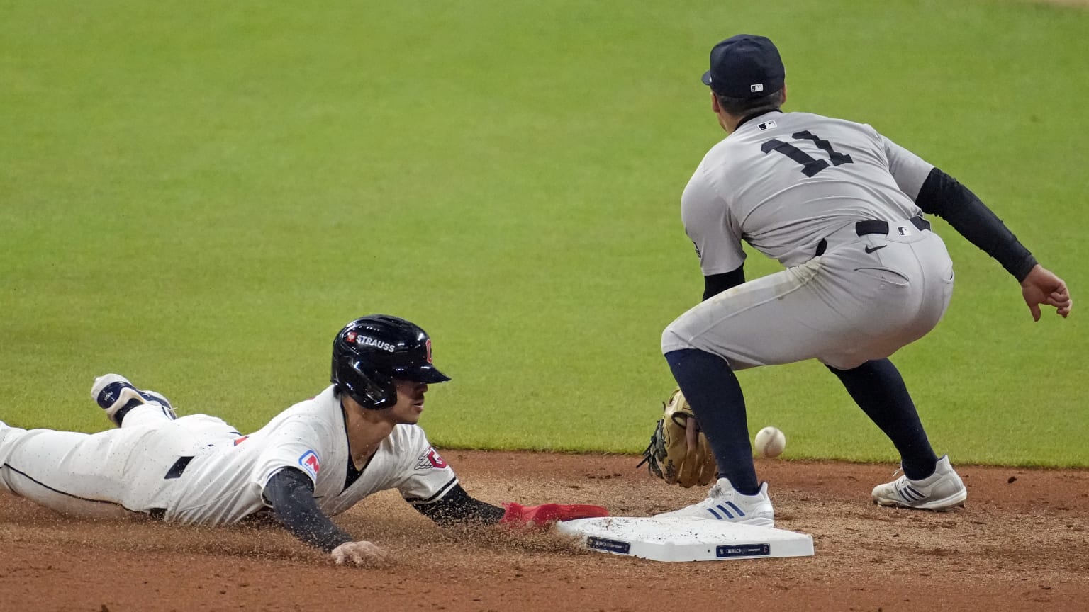 Steven Kwan steals second base 10/18/2024 Cleveland Guardians