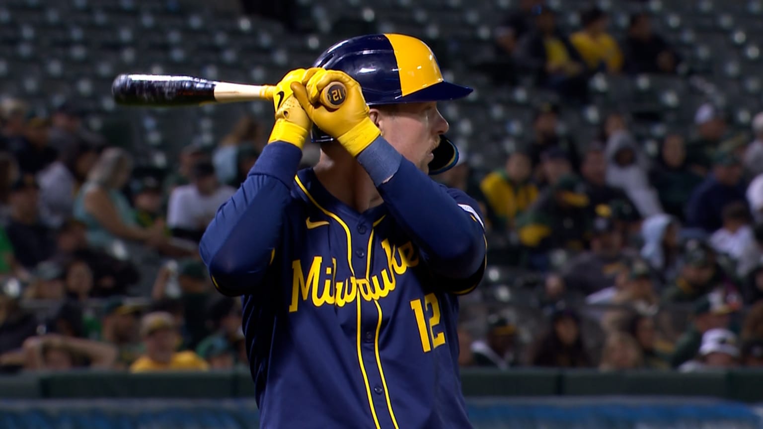 Rhys Hoskins' sacrifice fly | 08/23/2024 | Milwaukee Brewers