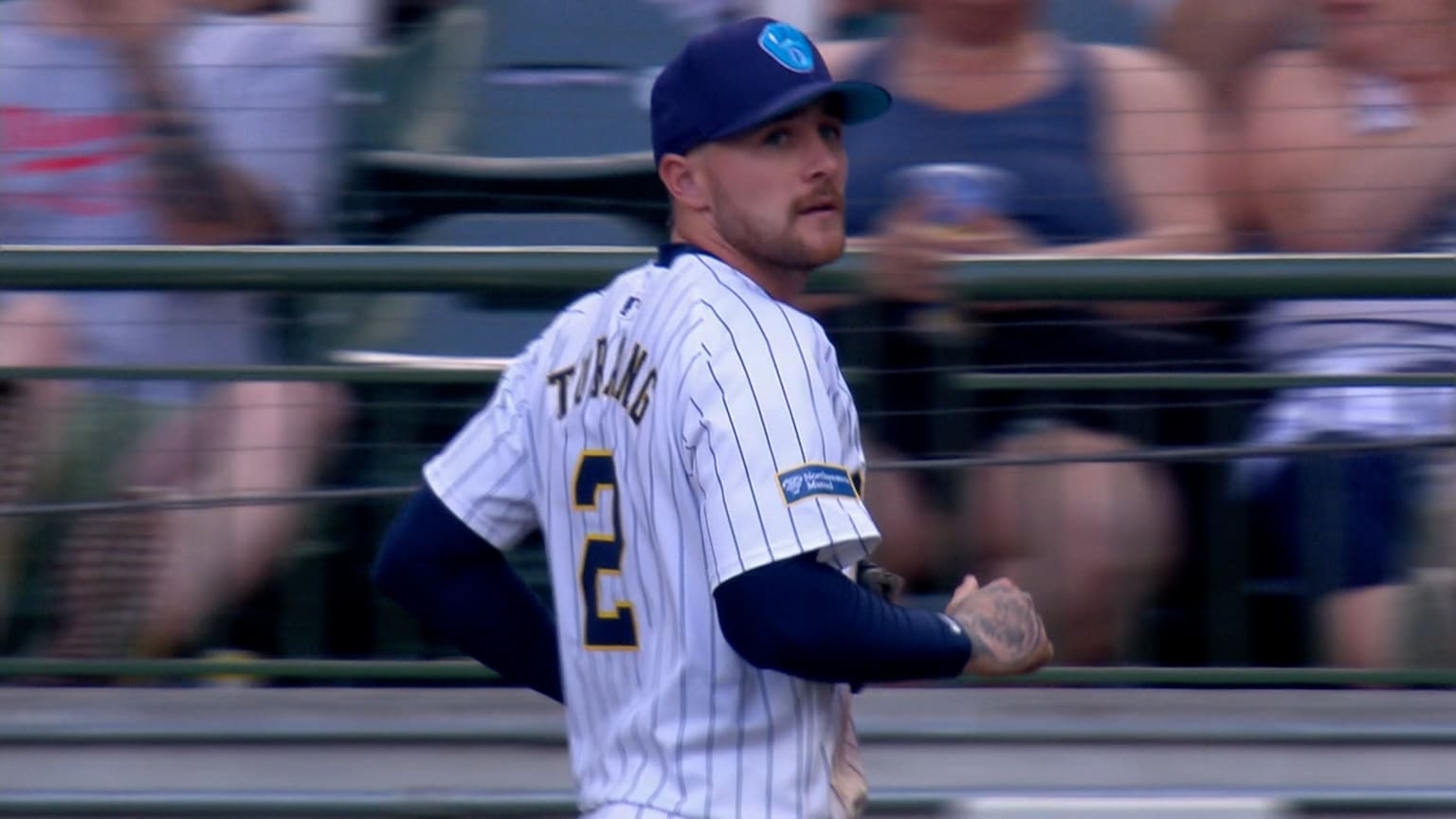 Brice Turang's spinning play | 06/16/2024 | Milwaukee Brewers