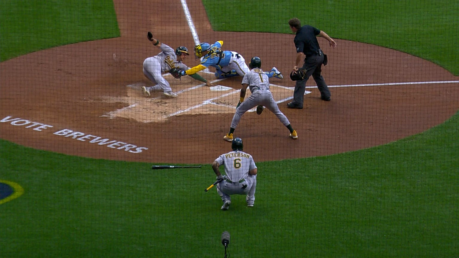 Ramón Laureano triples in two runs following a review | 06/09/2023 ...