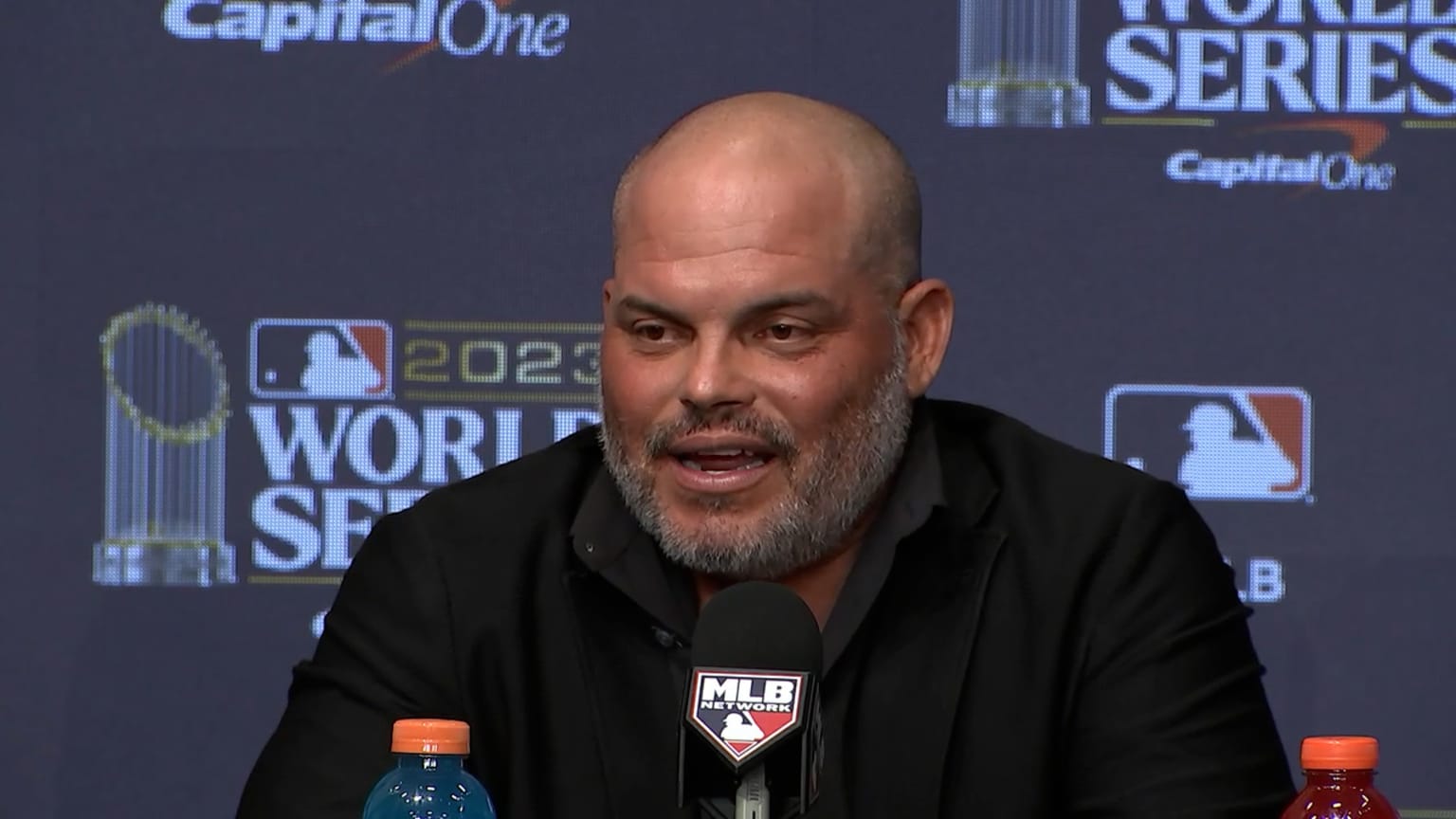 Ivan Rodriguez talks World Series | 10/28/2023 | Texas Rangers