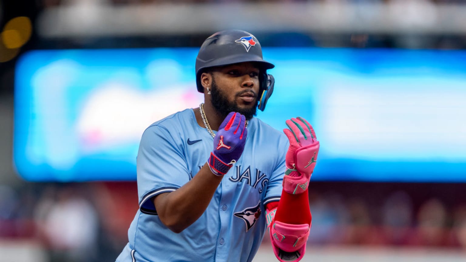Vladimir Guerrero Jr. wins Silver Slugger Award | 11/12/2024