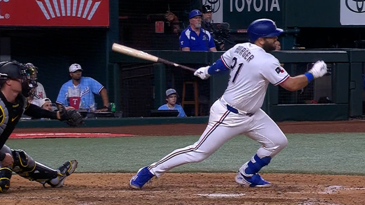 Jake Burger's two-run single | 04/22/2026 | Texas Rangers