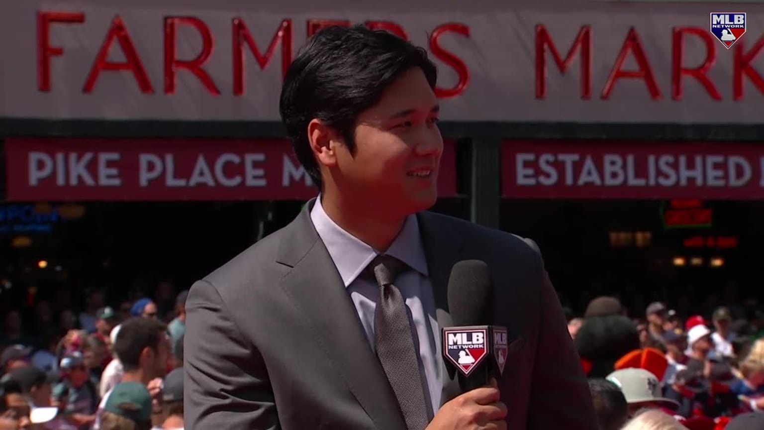 Shohei Ohtani talks at the AllStar Red Carpet 07/11/2023