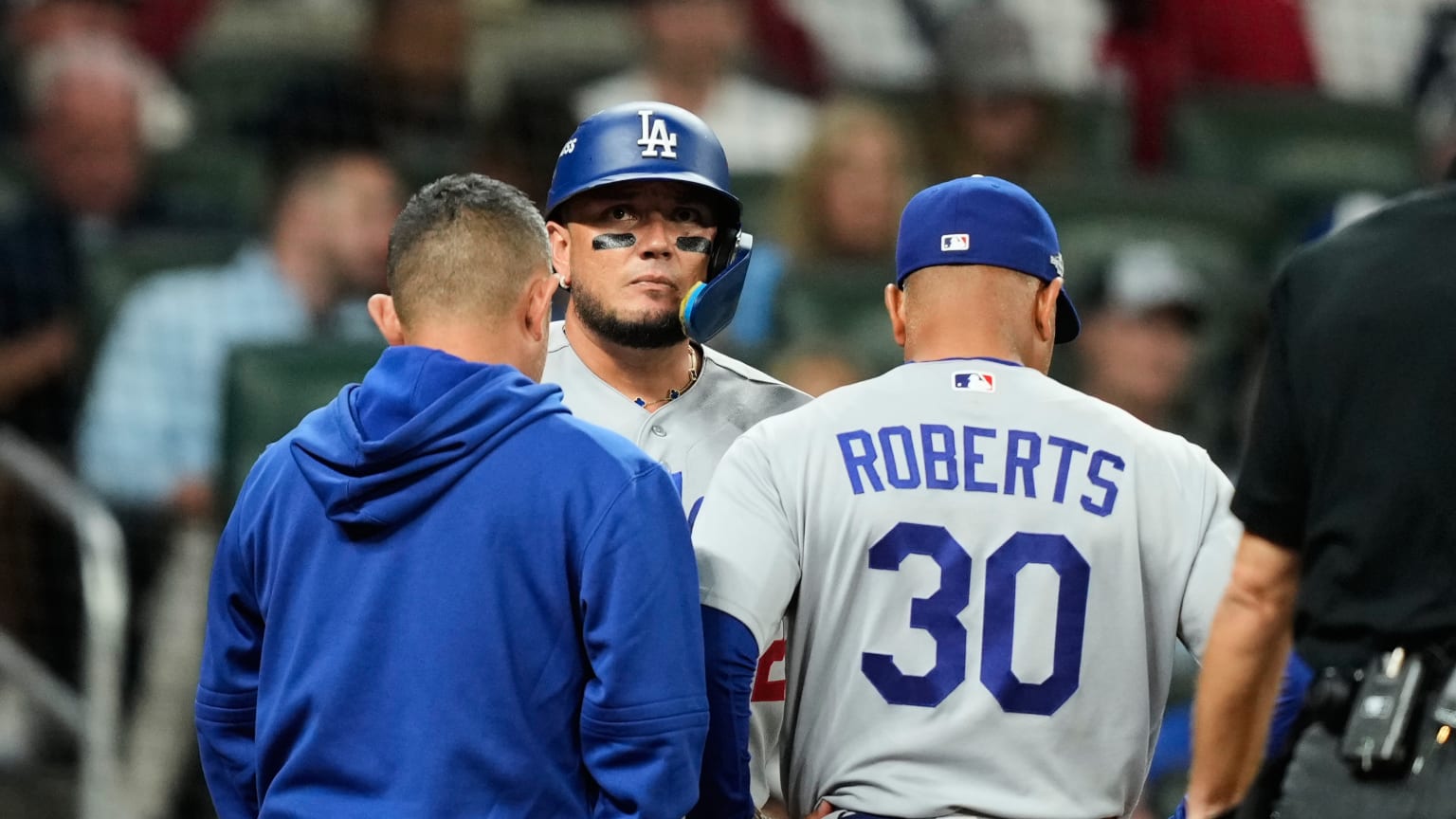 Miguel Rojas exits in 8th inning | 10/06/2026 | MLB.com