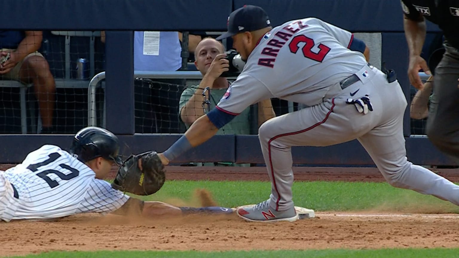 Umpires review IKF pick off play 09/07/2022 New York Yankees