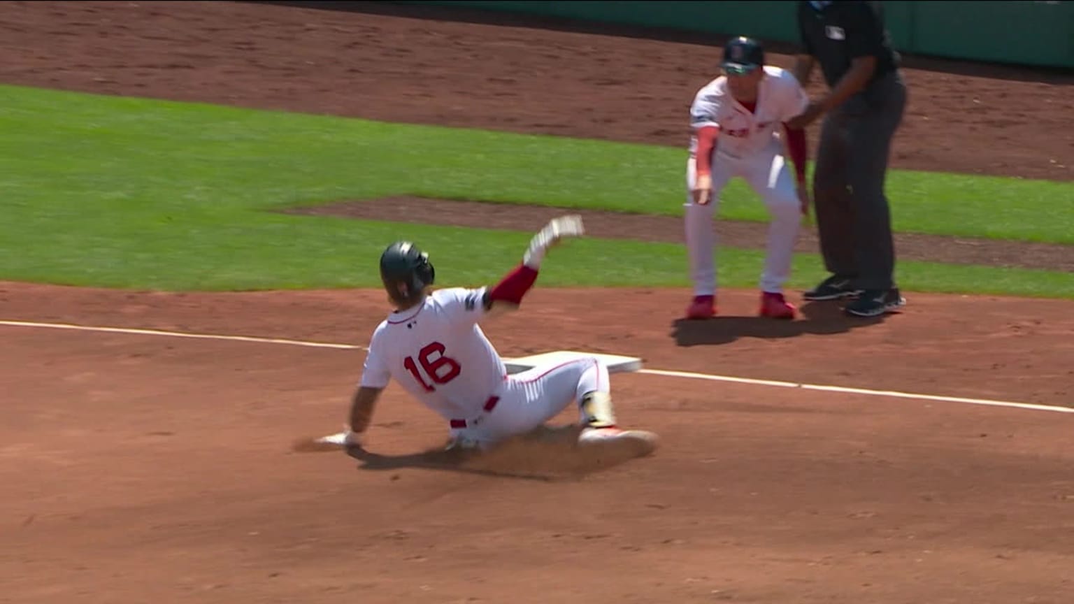 A look at Jarren Duran's triple off the Green Monster | 06/06/2024 ...