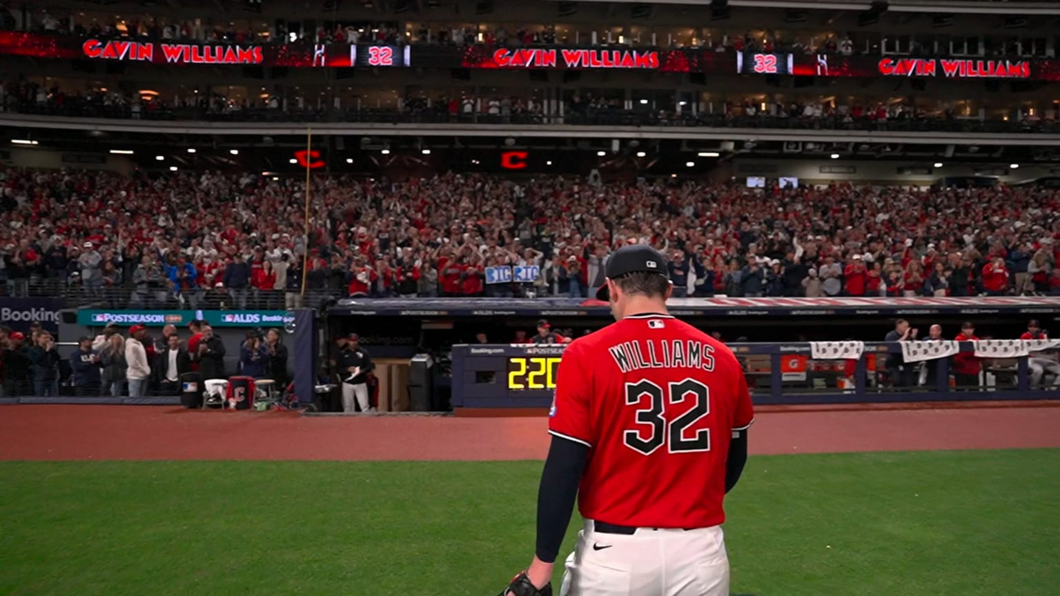 Japanese call of Gavin Williams' 12-K performance | 10/10/2026 | MLB.com