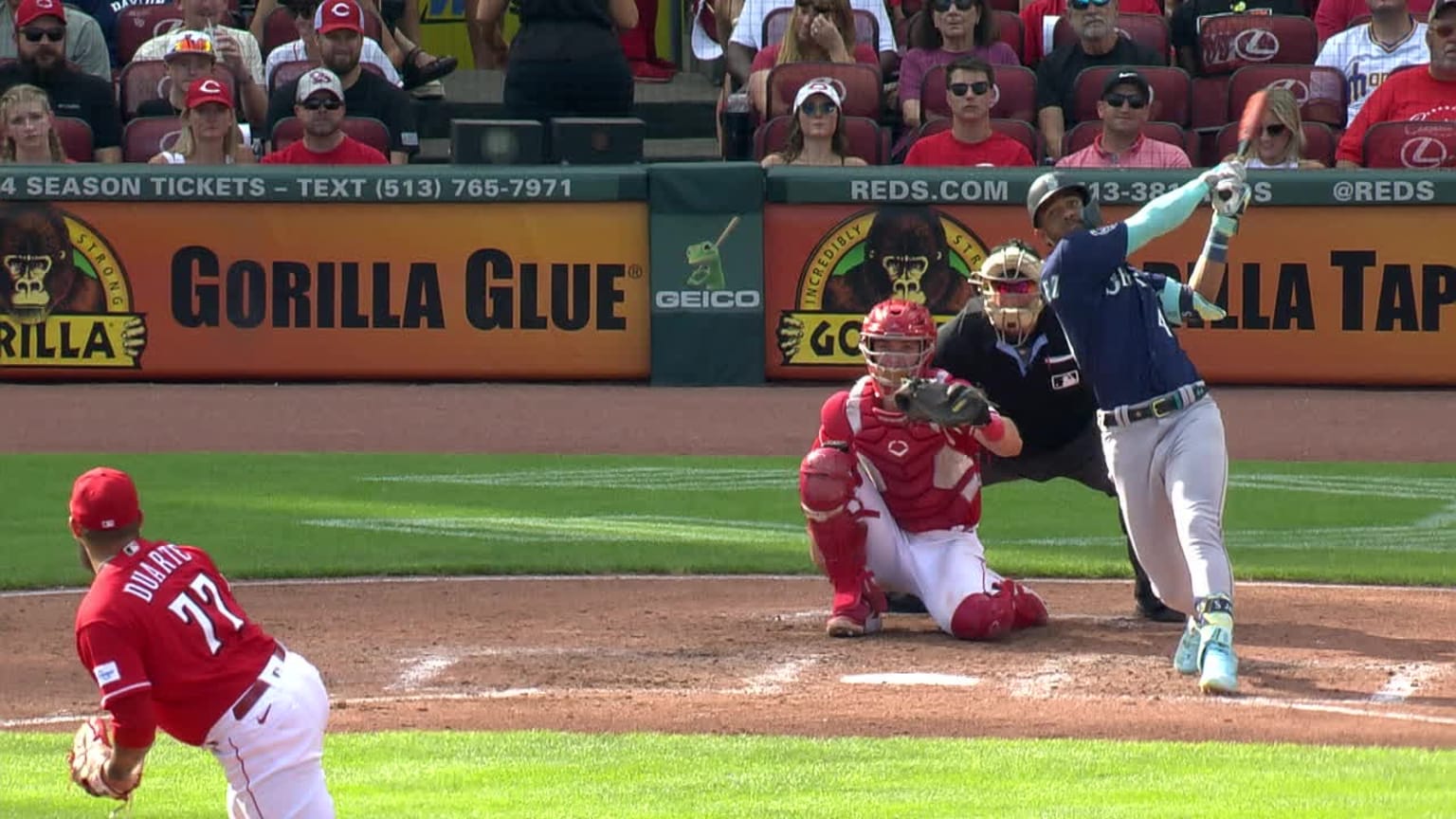 Julio Rodríguez smacks a solo home run in the 4th 09/04/2023