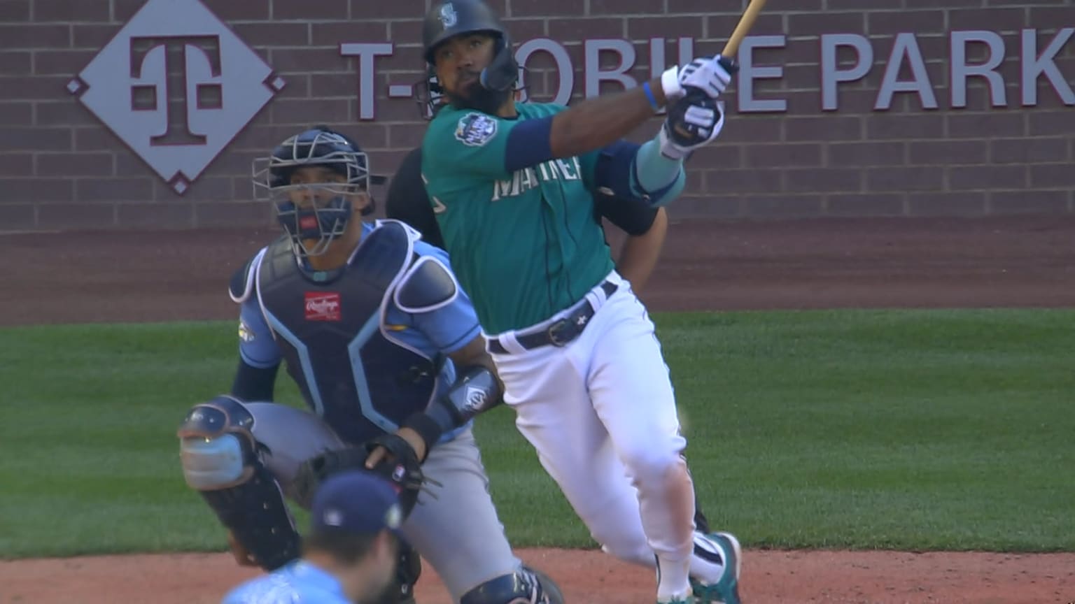 Mariners turn two, get out of jam, 07/21/2023
