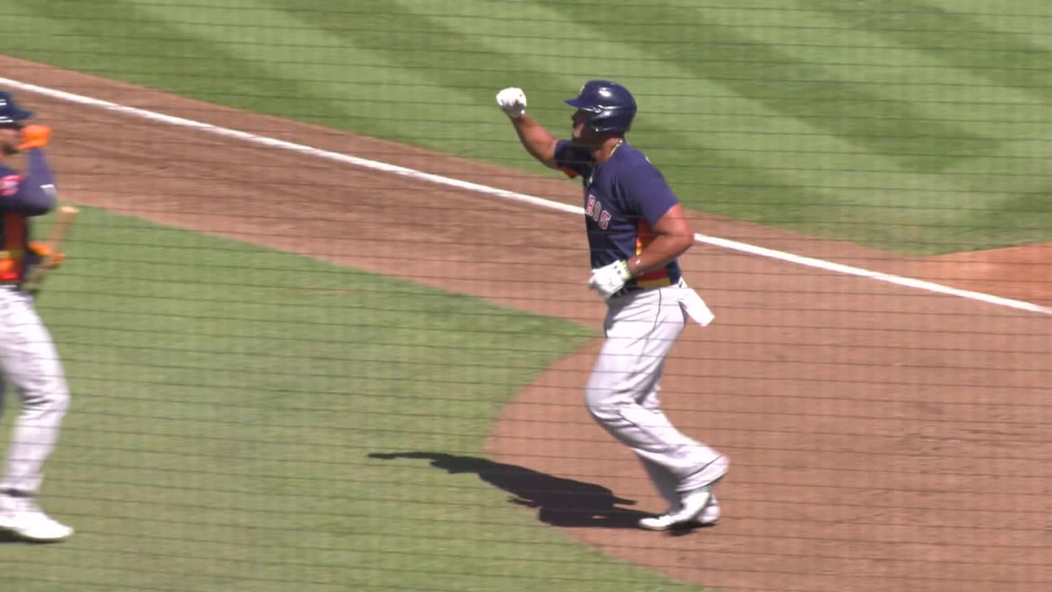 Houston Astros: José Abreu hits his first home run with franchise