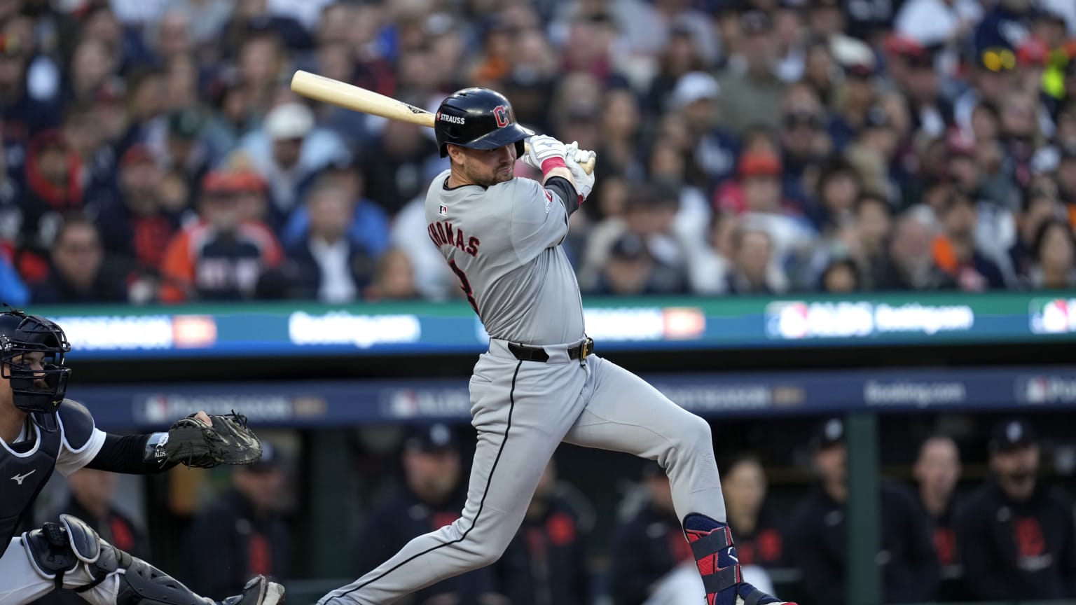 Lane Thomas's RBI single 10/10/2024 Cleveland Guardians