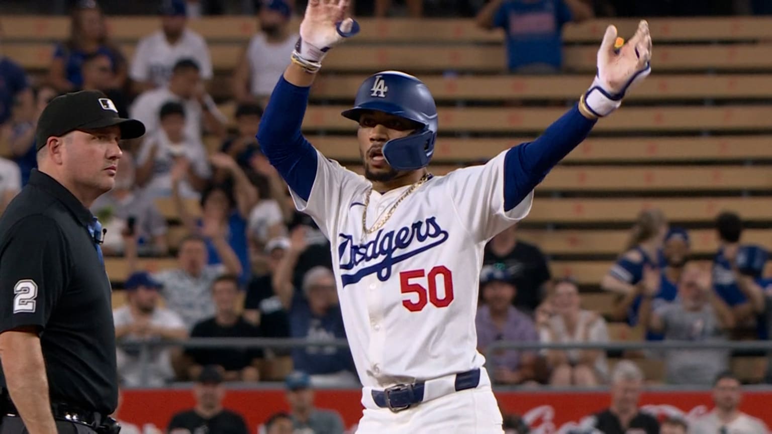 Mookie Betts' double in the 1st | 09/06/2024 | Los Angeles Dodgers
