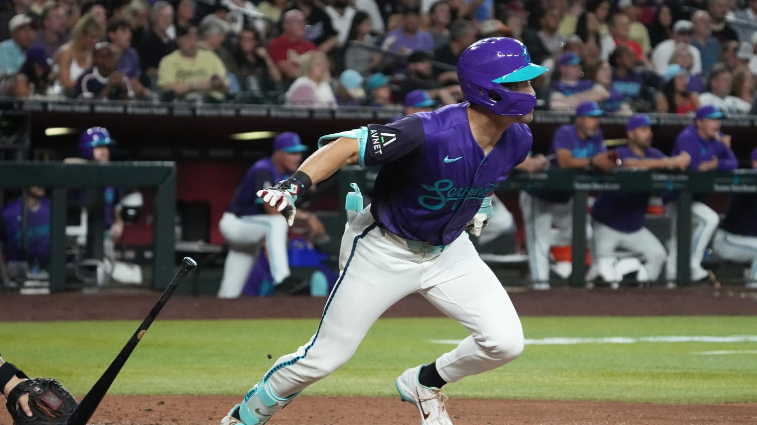 Corbin Carroll's RBI single | 06/19/2026 | MLB.com