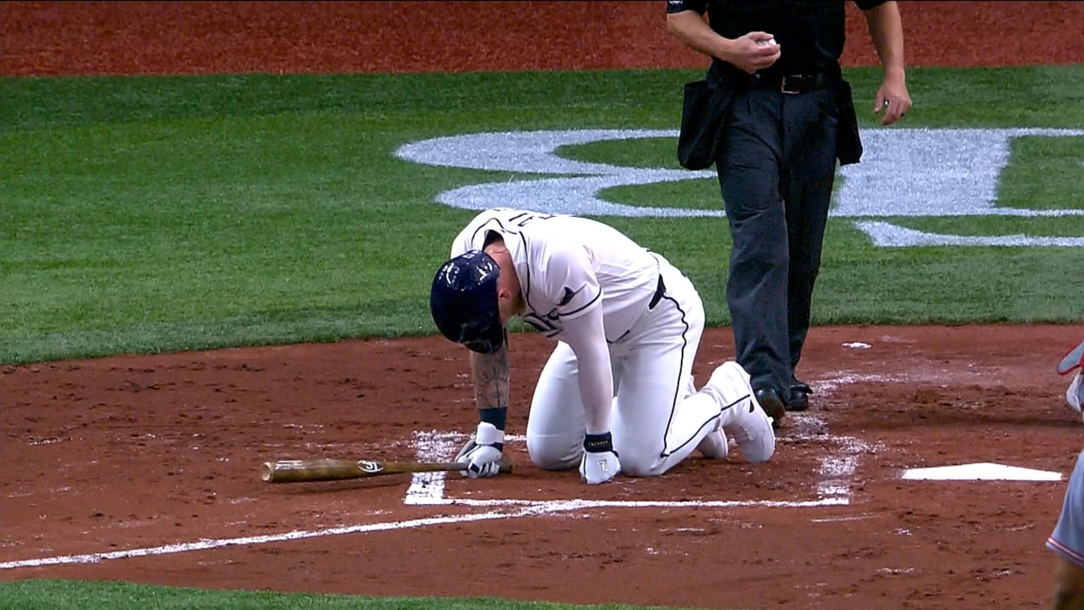 Jake Fraley exits after foul ball in the 2nd inning | 04/21/2026 ...