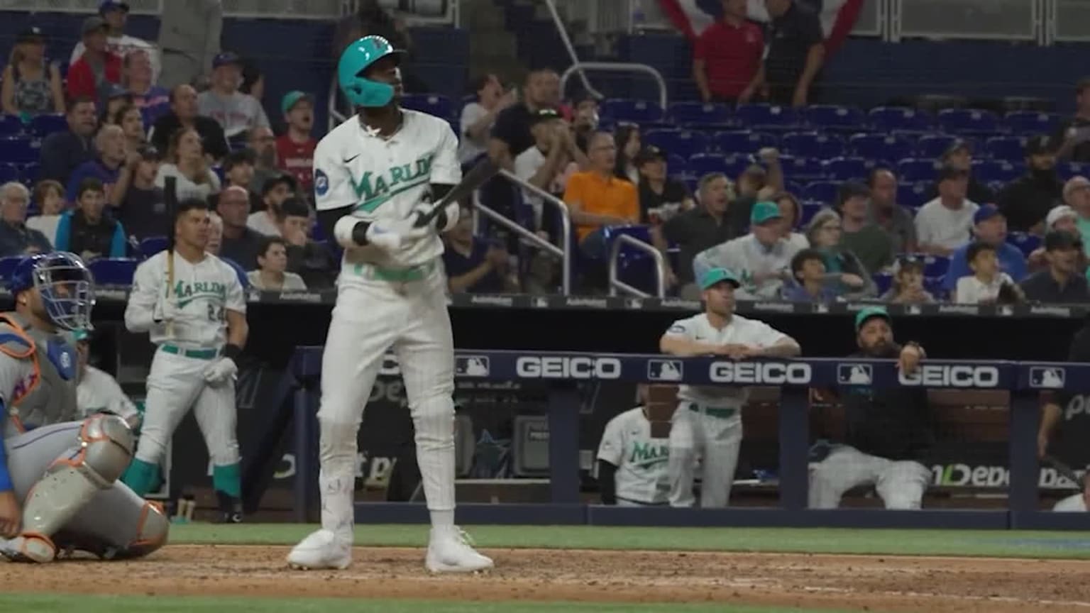 Jazz Chisholm Jr. hits his first home run of 2023 03/31/2023 Miami