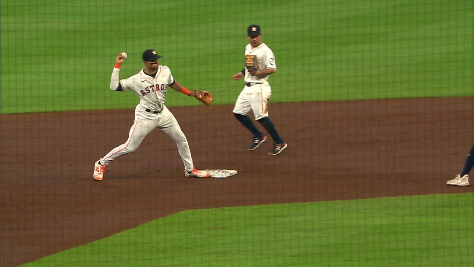 Hunter Brown escapes the basesloaded jam 05/05/2024 Houston Astros