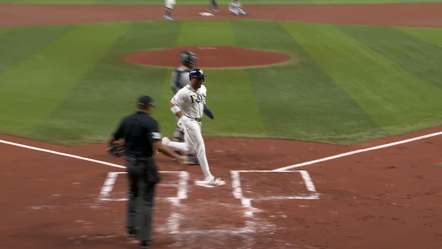 MLB India Call: Yandy Díaz scores on throwing error | 10/06/2026 | MLB.com