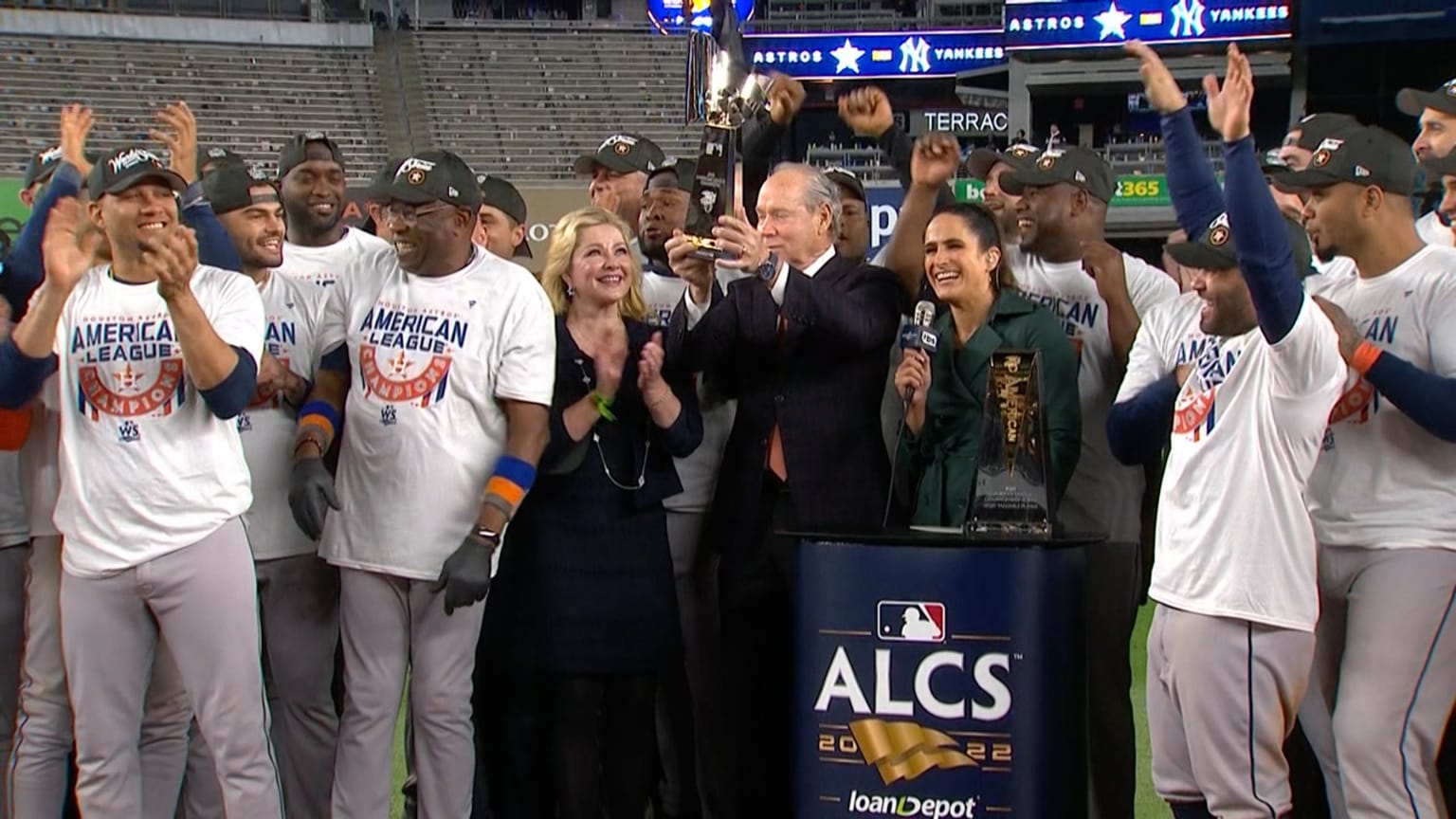 Astros receive ALCS trophy, 10/23/2022