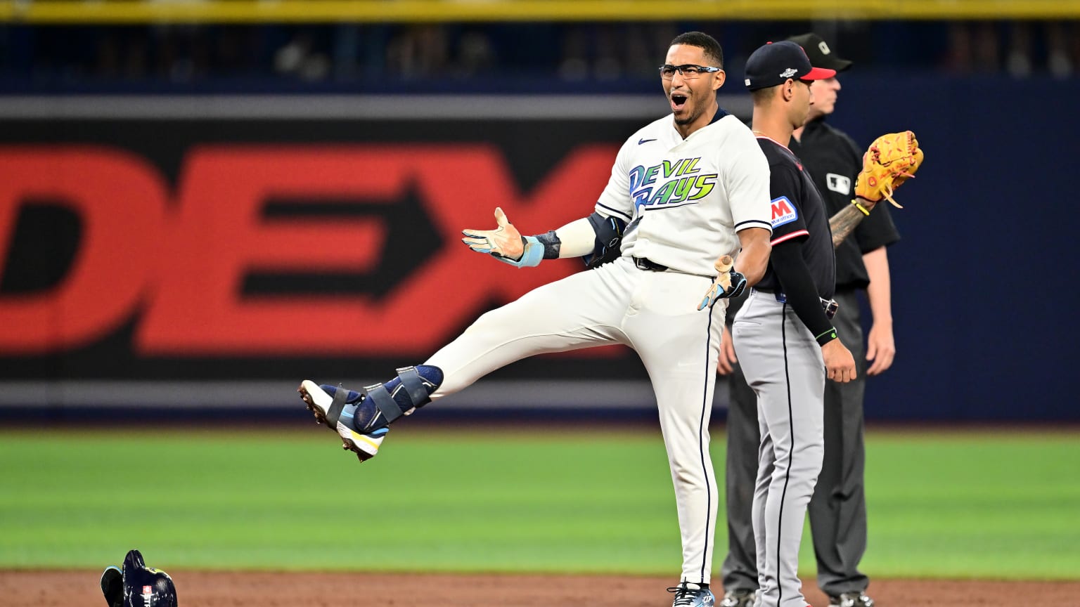Japanese call of Richie Palacios' two-run double | 10/19/2026 | MLB.com