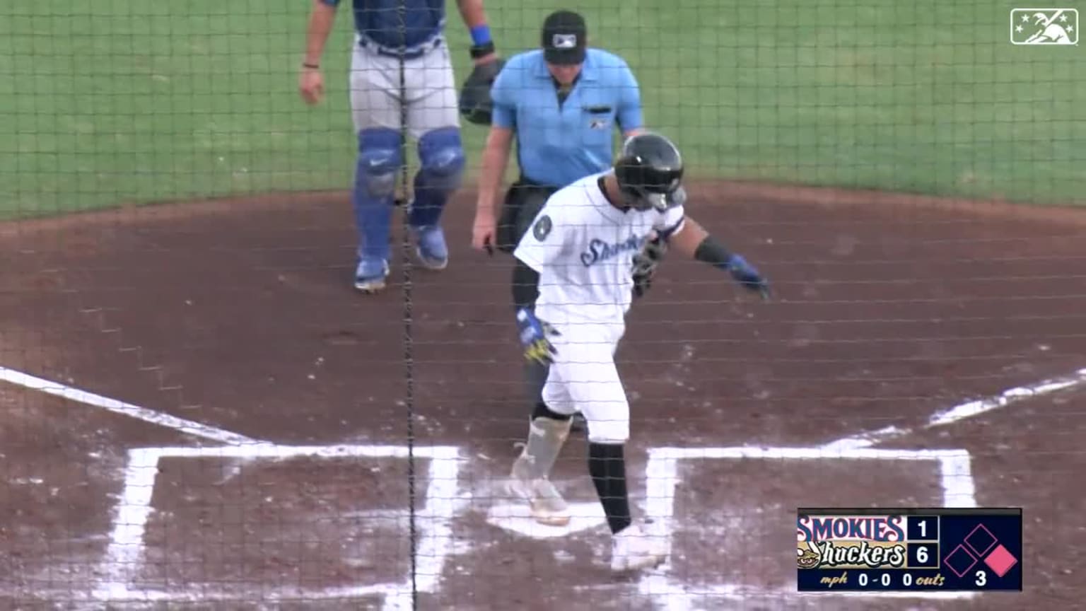 Jeferson Quero lines a two run homer to left 08/13/2023 Milwaukee