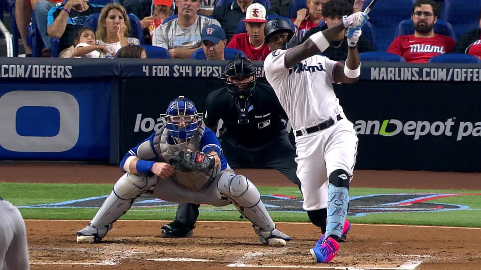 Jorge Soler Home Run GIF - Jorge Soler Home Run Braves - Discover