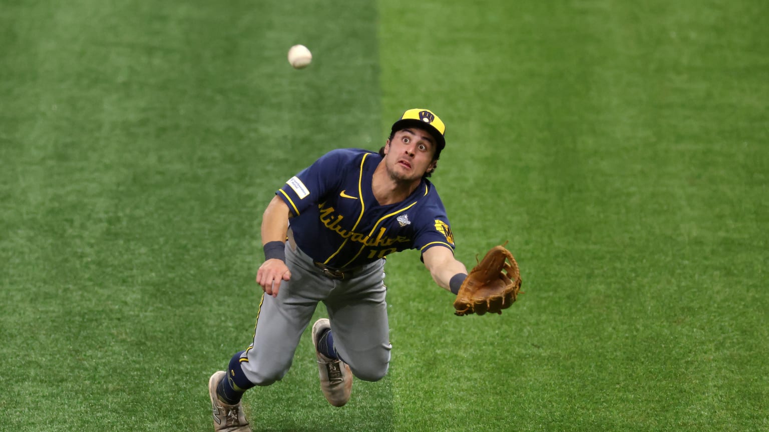 Sal Frelick's terrific diving catch | 10/26/2026 | Milwaukee Brewers