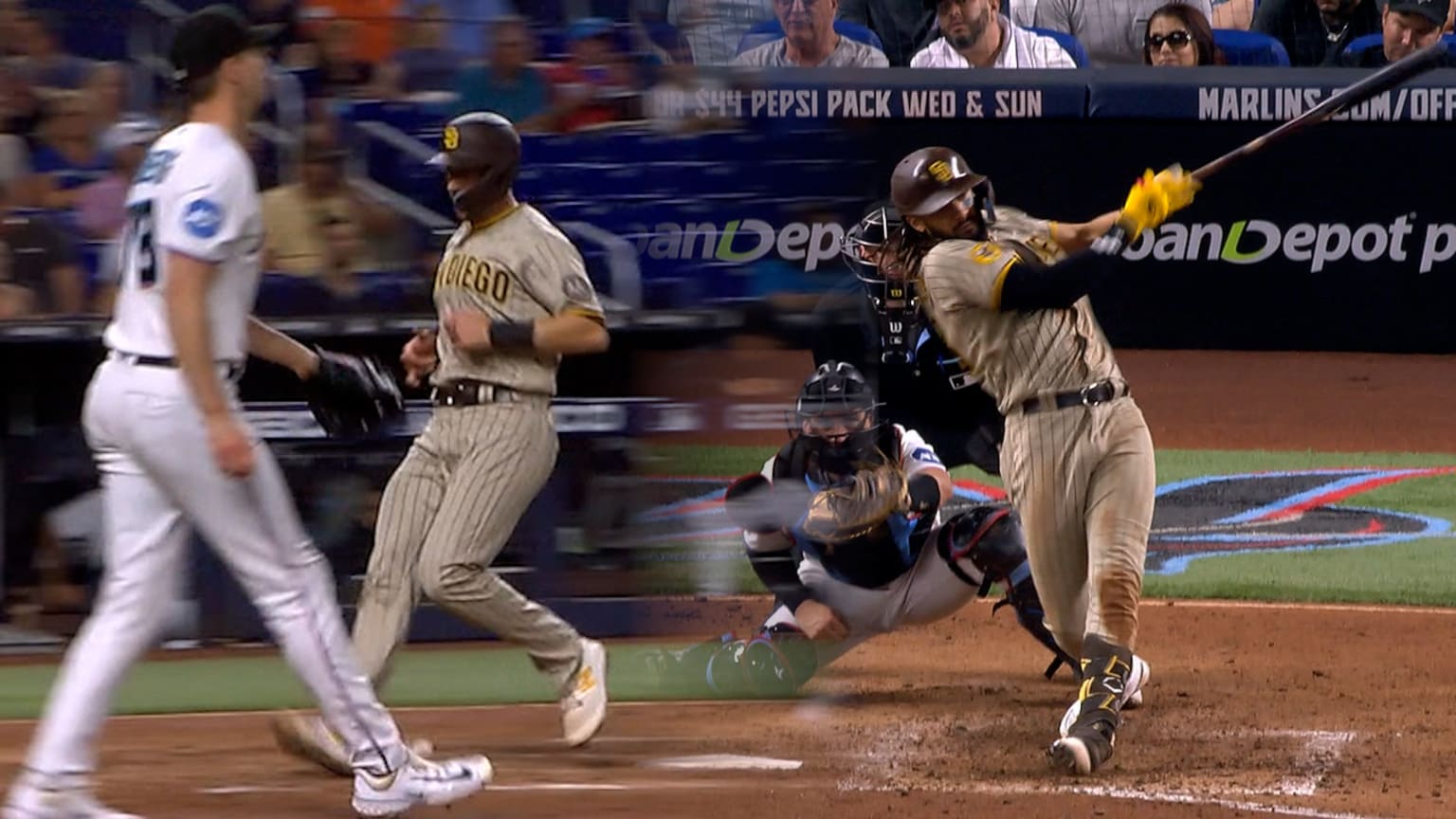 Fernando Tatis Jr. drills a three-run double to left | 06/01/2023 | San ...