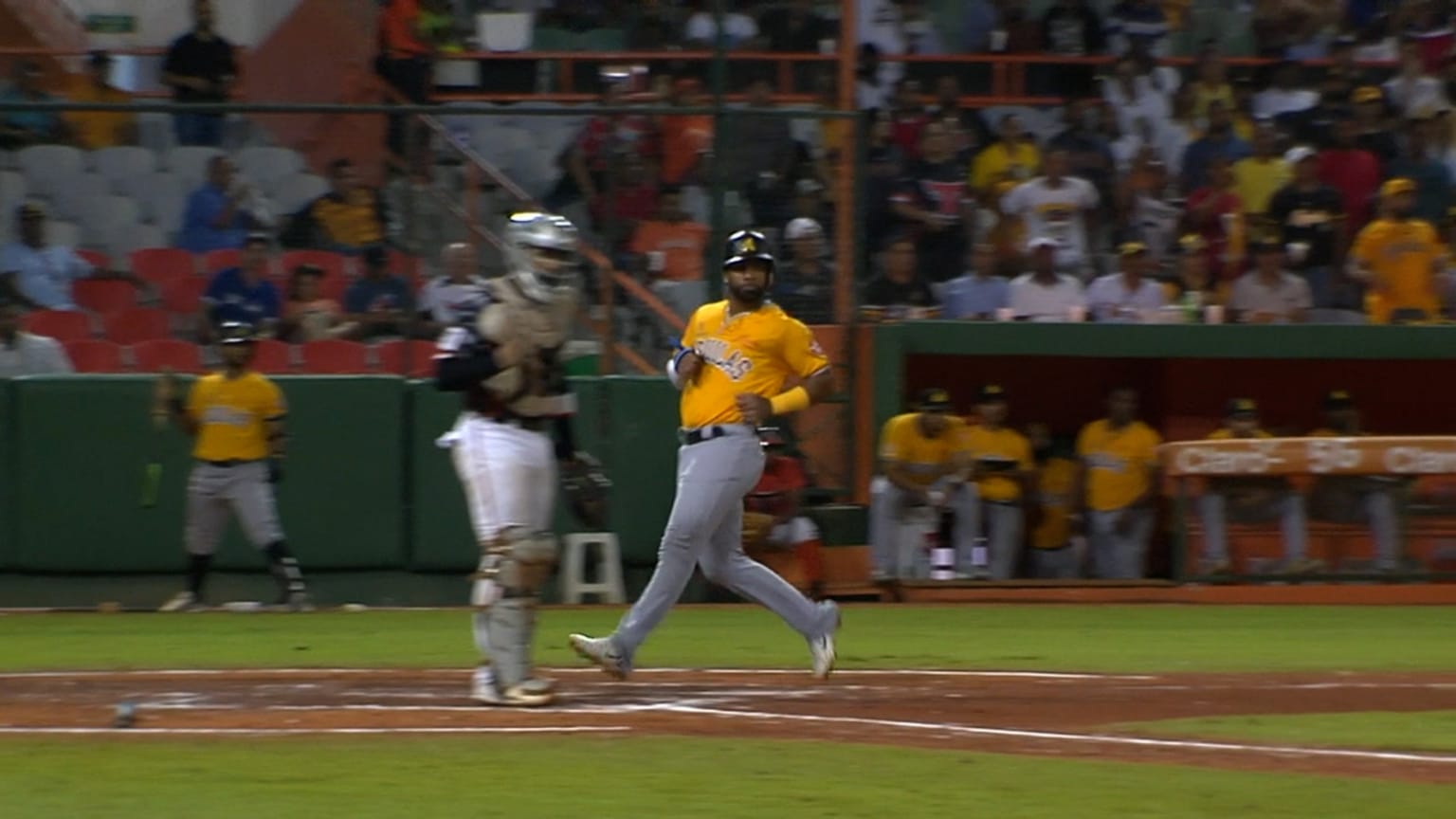 Durán anota en un doble play 17/11/2022 Los Rangers de Texas