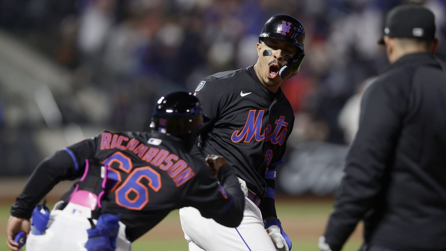 ボブルヘッド　MARK VIENTOS New York Mets New York Mets Mark Vientos Bobblehead May 25, 2025 SGA Citi