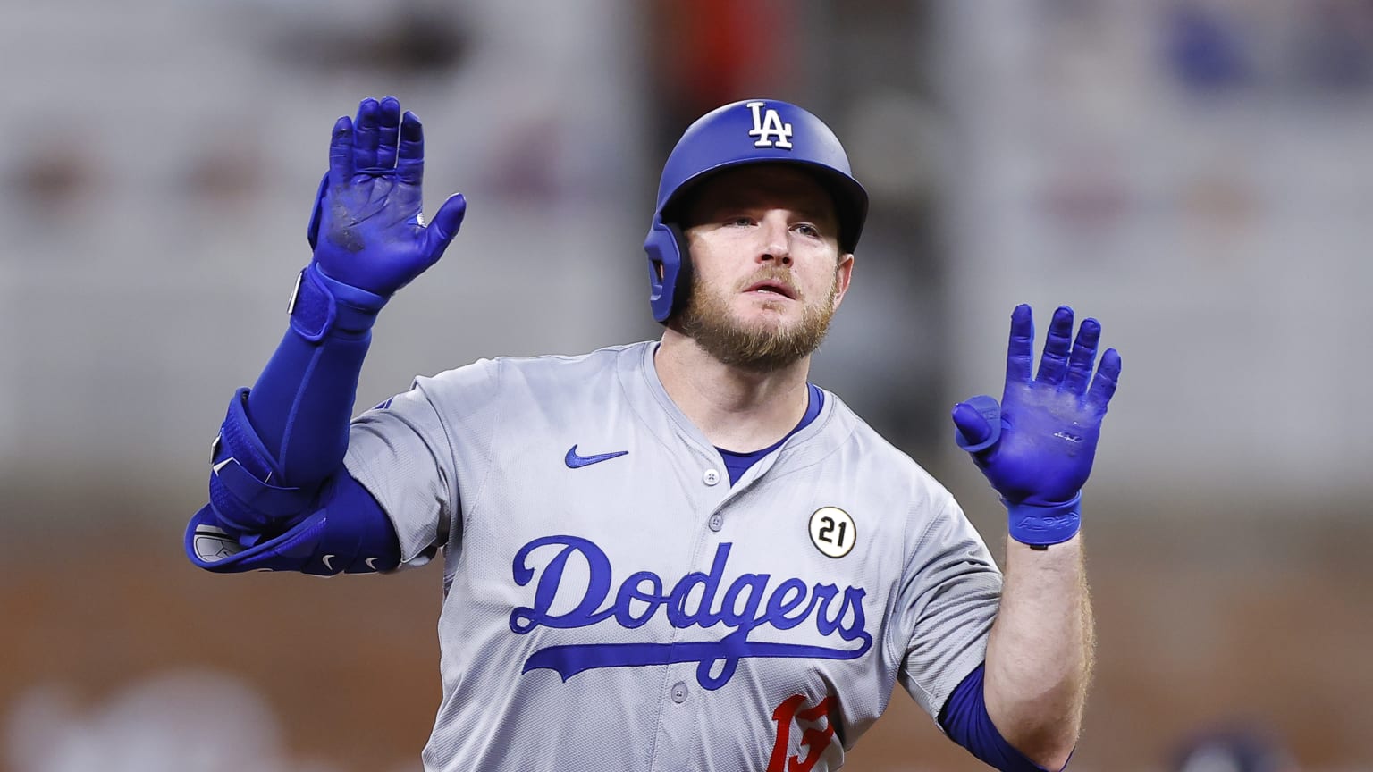Max Muncy's solo home run (15)
