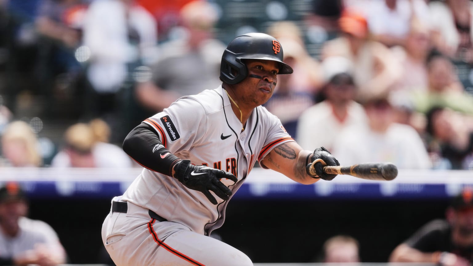 Rafael Devers conecta cuatro hits vs. Rockies