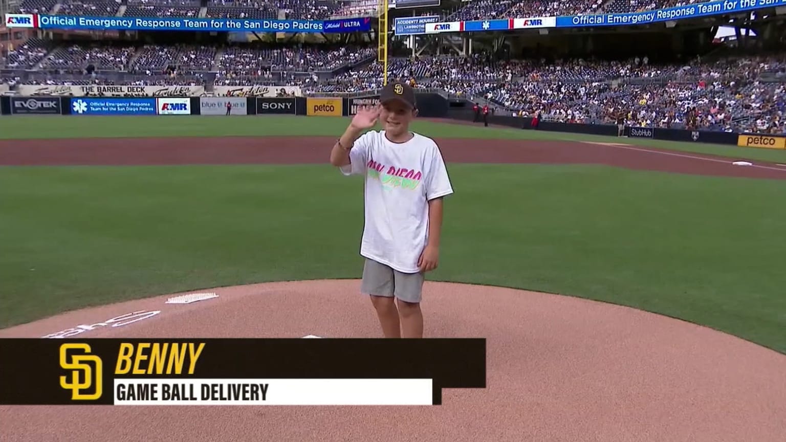 9/10/22 Game Ball Delivery 09/10/2022 San Diego Padres