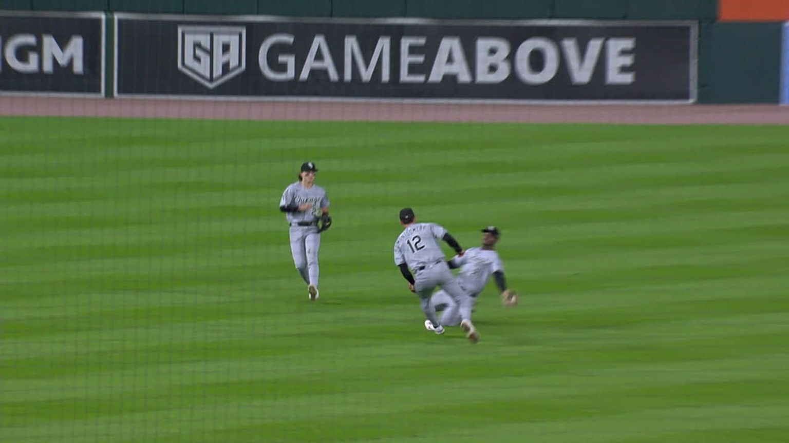Michael A Taylor #39 s smooth sliding catch 09/06/2025 Chicago White Sox