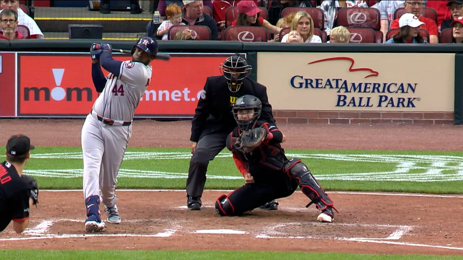 Yordan Alvarez's two-run homer (13) | 05/08/2026 | MLB Japan