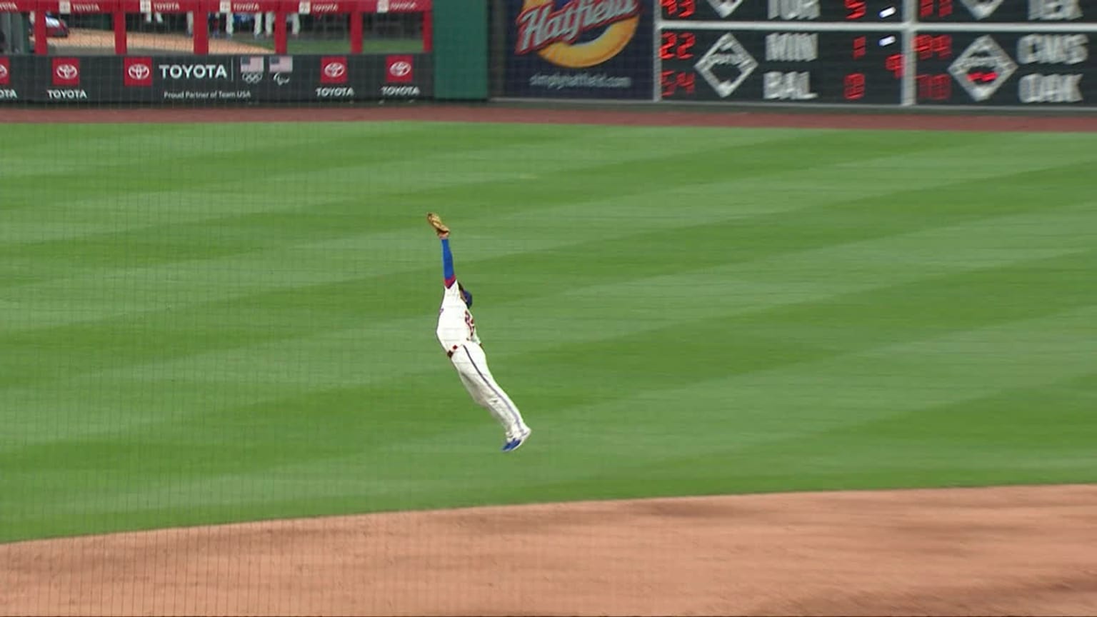 Edmundo Sosa lines into DP, 07/24/2023