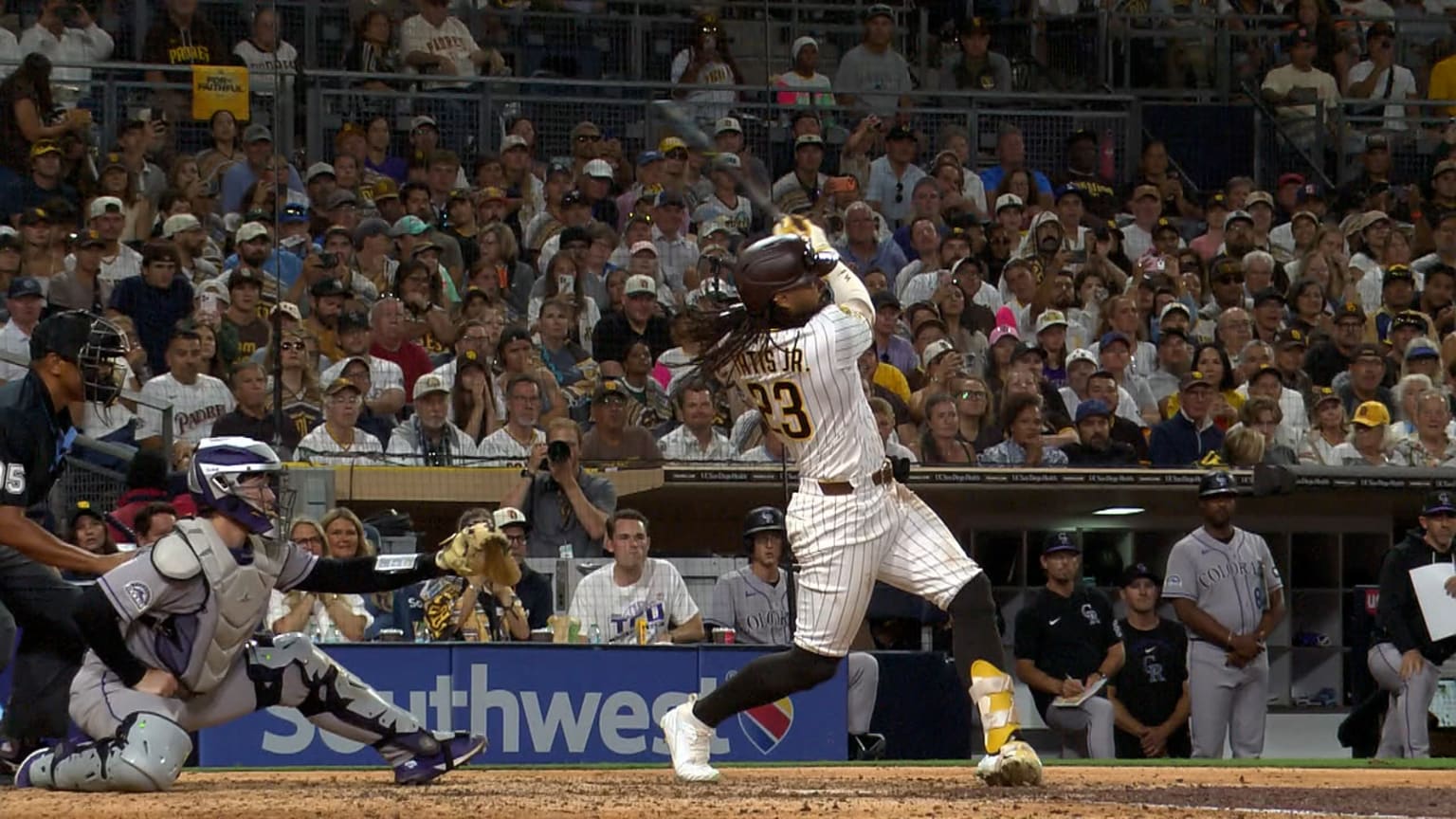 Fernando Tatis Jr. Domina las Tendencias con Actuaciones Estelares Recientes