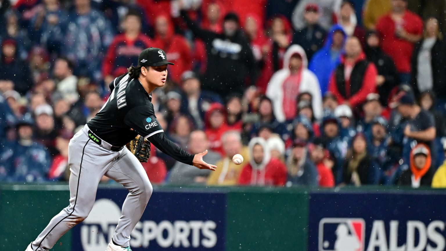 Munetaka Murakami's smooth pick at first | 10/10/2026 | Chicago Cubs