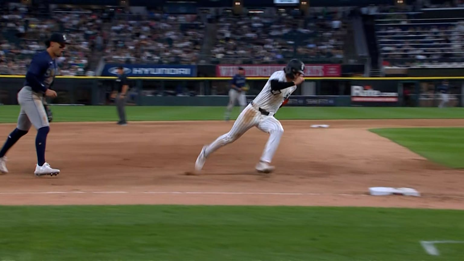 Brooks Baldwin scores on error | 07/27/2024 | Los Angeles Angels
