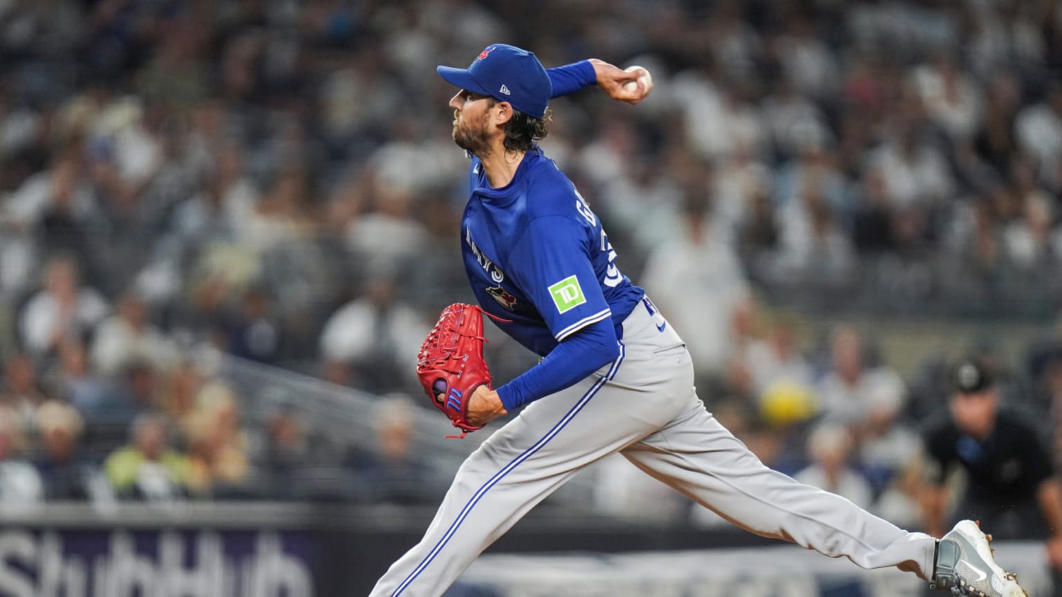 Kevin Gausman strikes out Jazz Chisholm Jr. | 09/05/2025