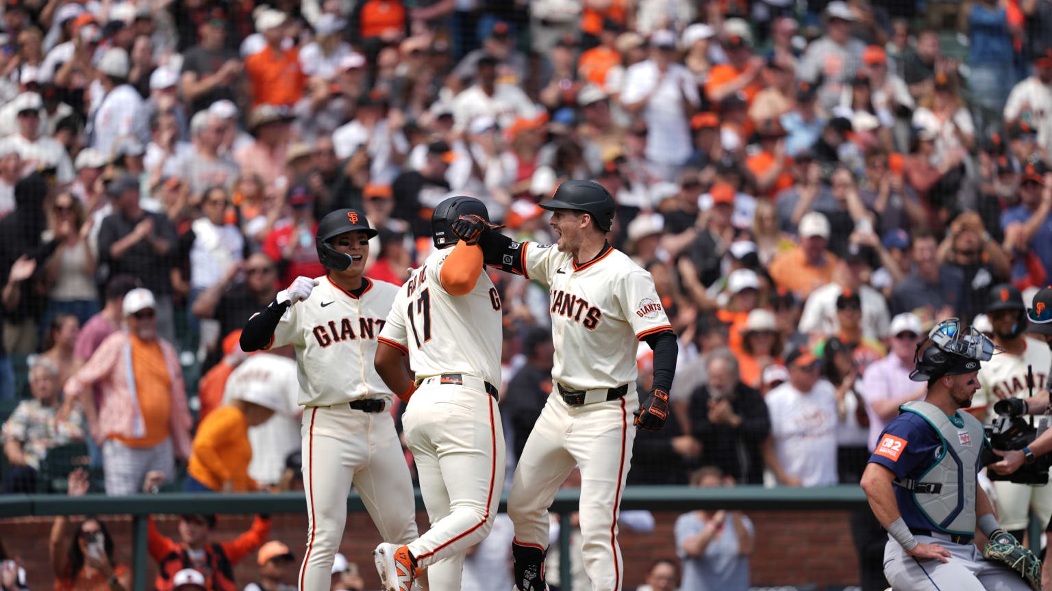 Mike Yastrzemski's three-run home run (1) | 04/06/2025 | MLB.com