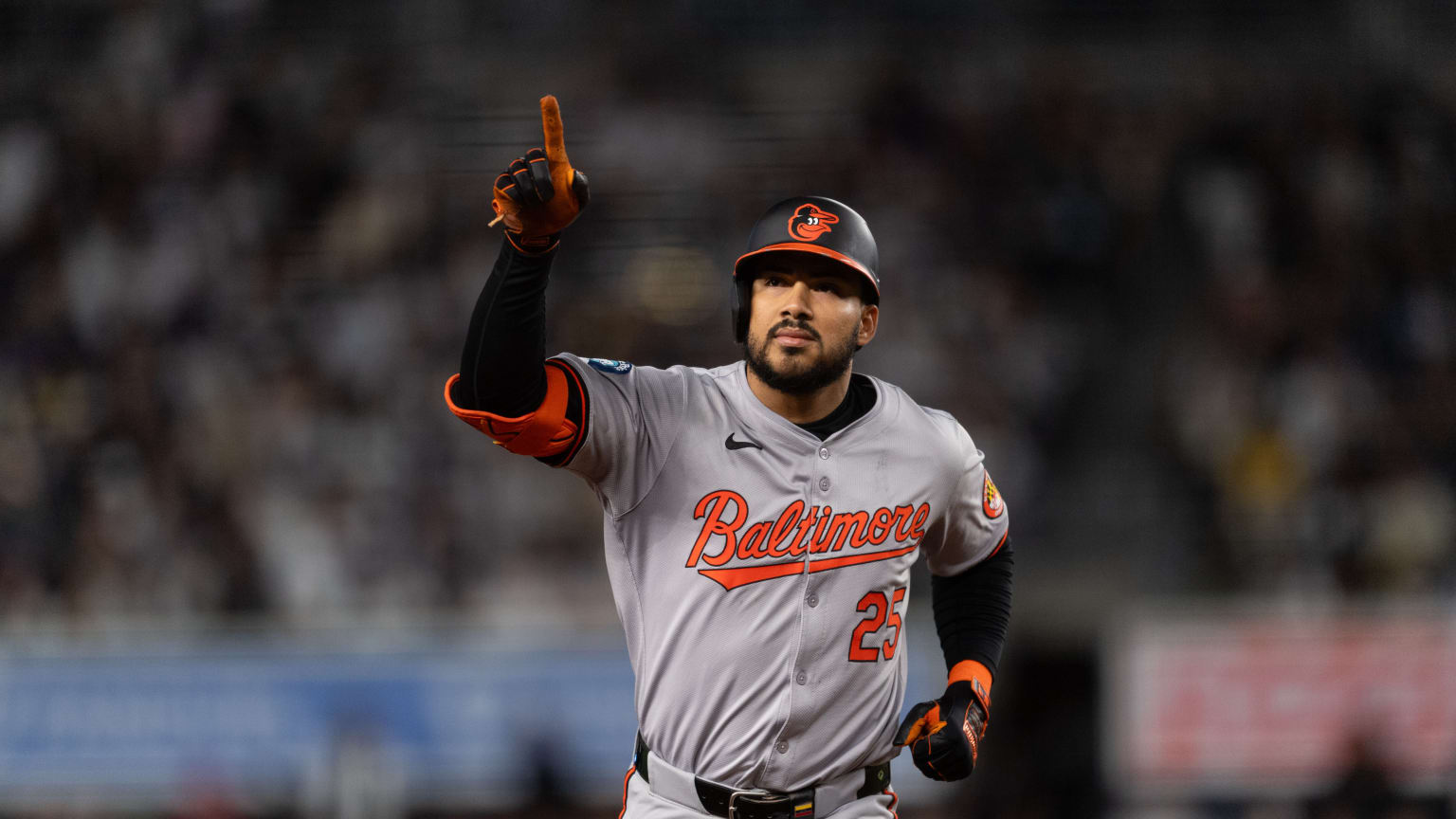Anthony Santander's solo home run (44) | 09/24/2024 | Baltimore Orioles