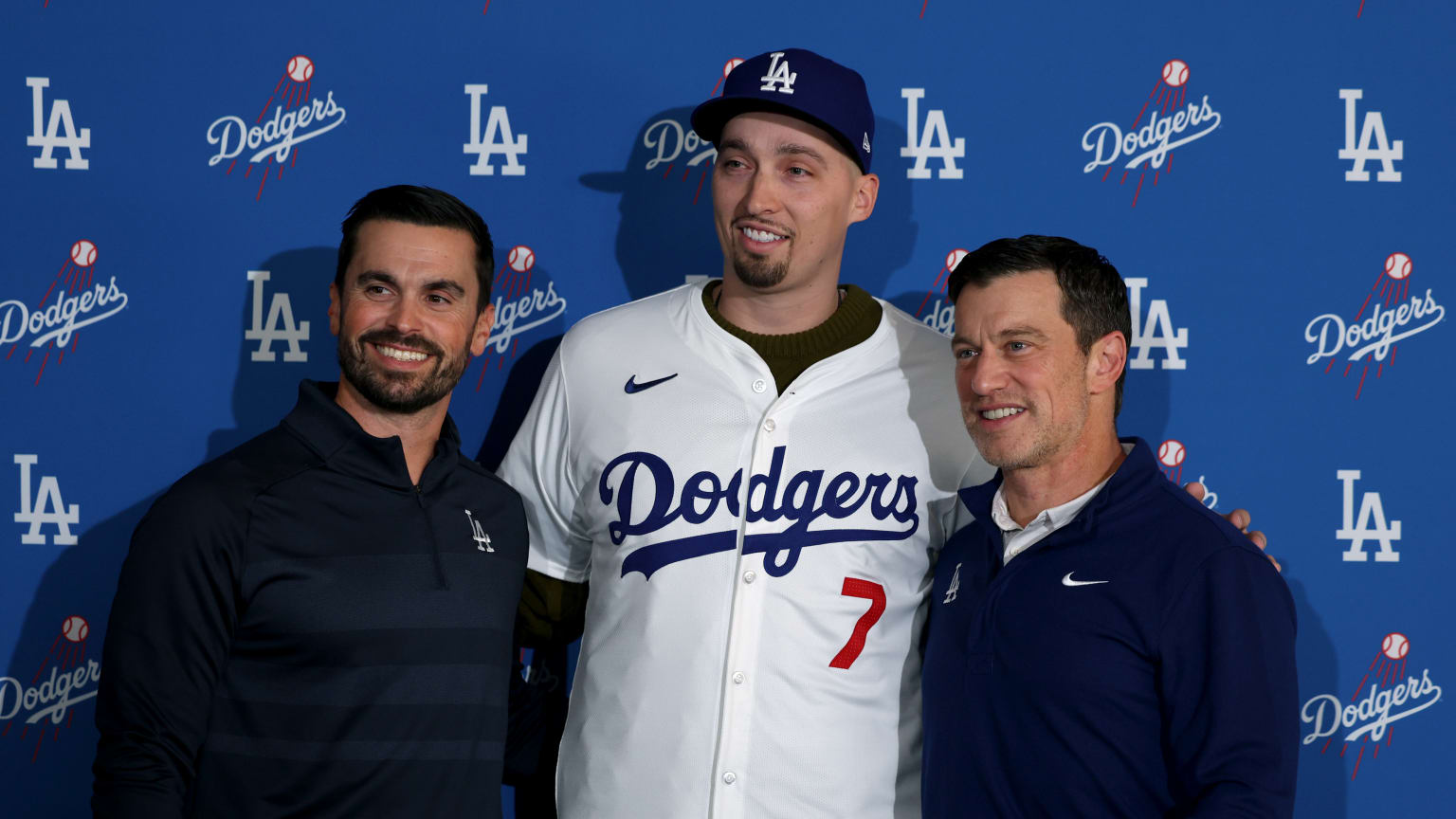 Blake Snell introduced by the Dodgers | 12/03/2024 | MLB.com