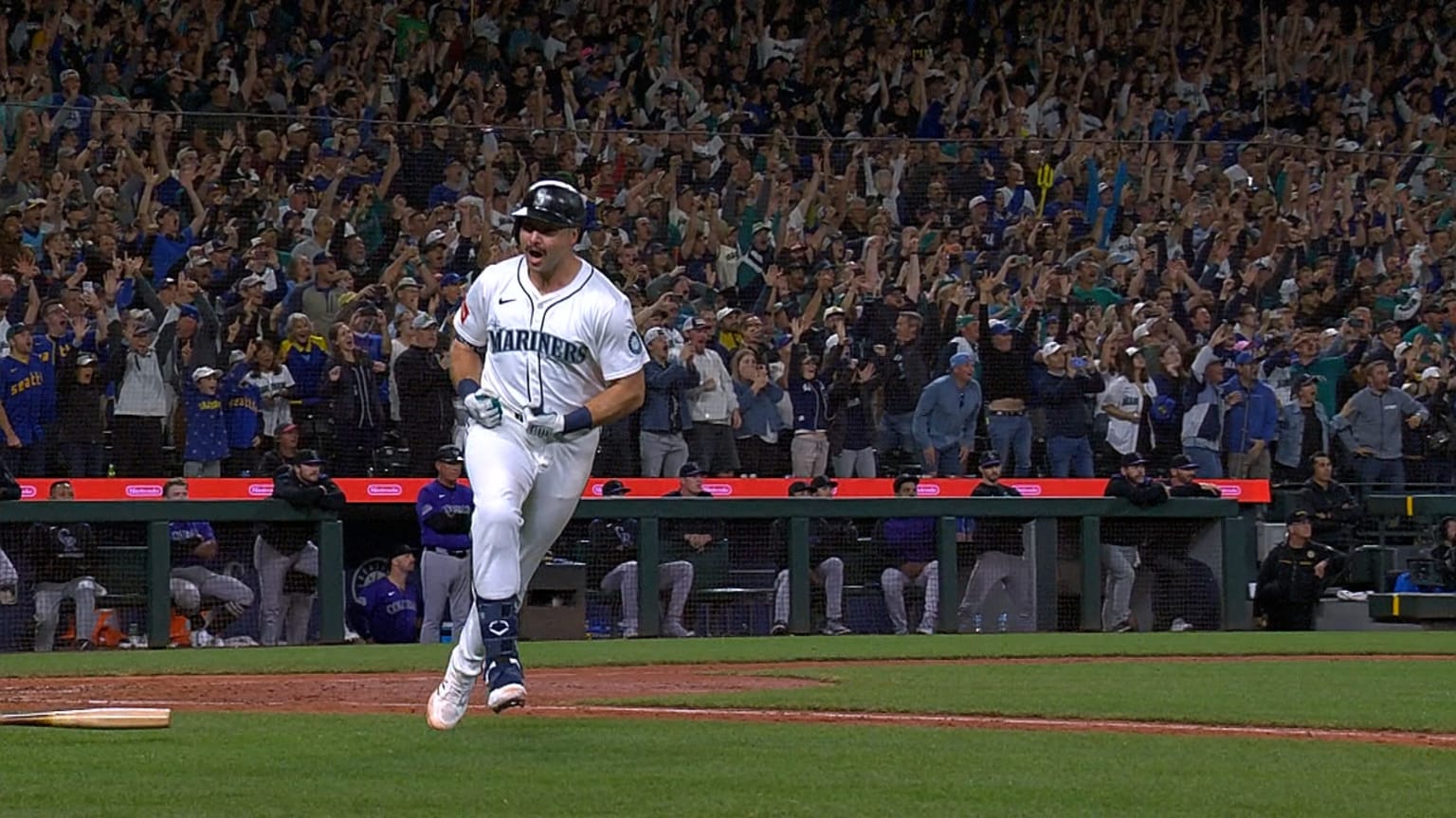 Cal Raleigh makes history with two-homer game | 09/24/2025 | MLB.com